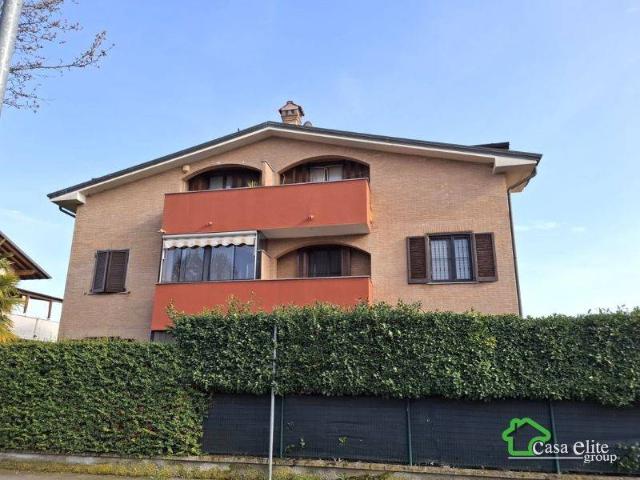 Appartamento in vendita a Carpiano, Lombardia