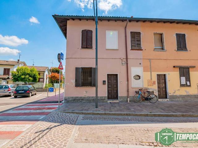 Appartamento in vendita a Carpiano, Lombardia