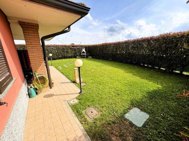 Appartamento in vendita a Carpiano, Lombardia