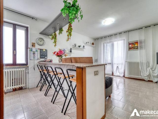 Appartamento in vendita a Carpiano, Lombardia
