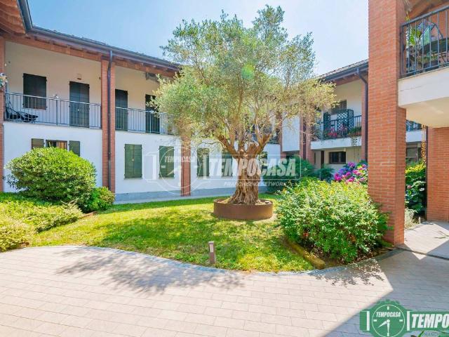 Appartamento in vendita a Carpiano, Lombardia
