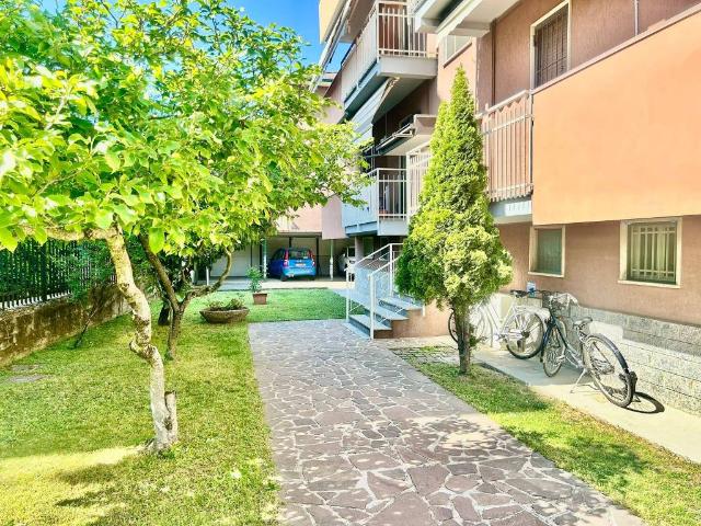 Appartamento in vendita a Carpiano, Lombardia