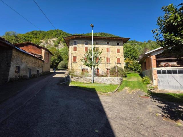 Appartamento in vendita a Appennino Reggiano, Re