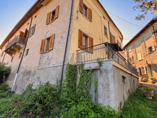 Appartamento in vendita a Appennino Reggiano, Re