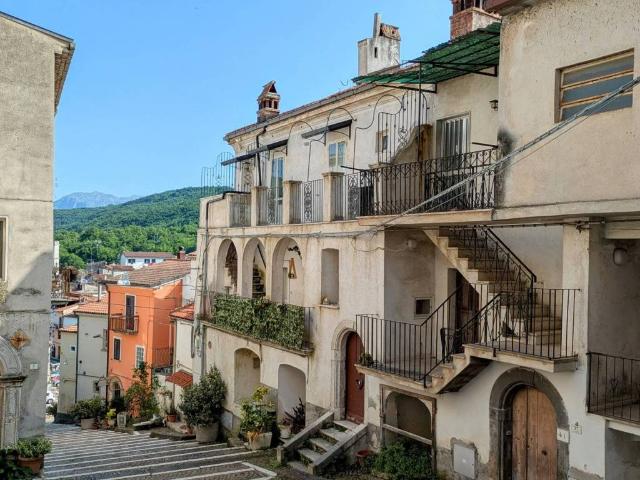 Appartamento in vendita a Carpinone, Molise