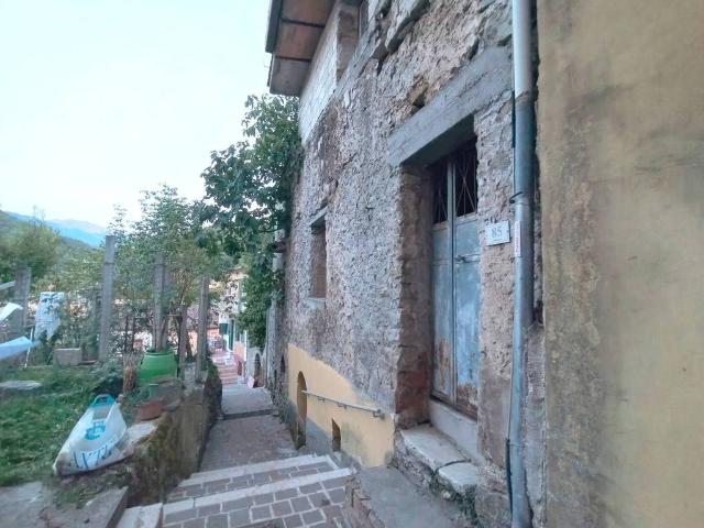Appartamento in vendita a Carpinone, Isernia