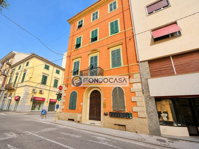 Appartamento in vendita a Fabbrica, Carrara