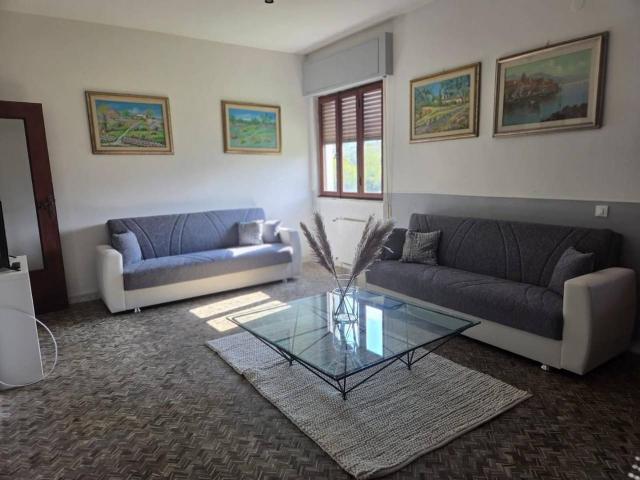 Appartamento in vendita a Marina di Carrara, Carrara