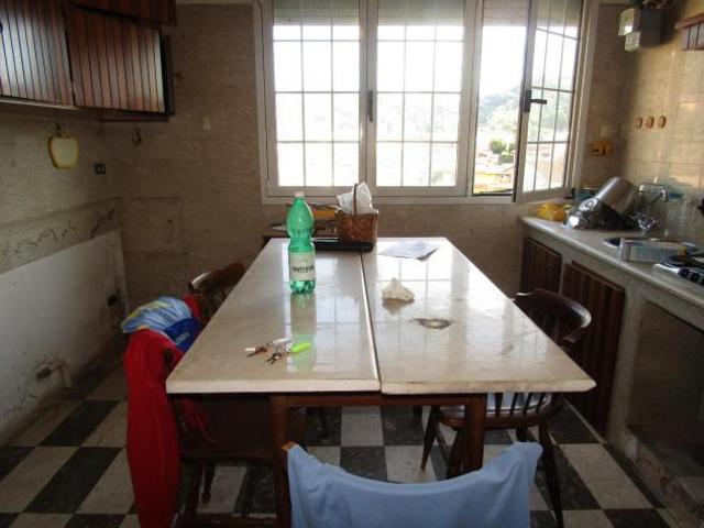 Appartamento in vendita a Carrara, Toscana