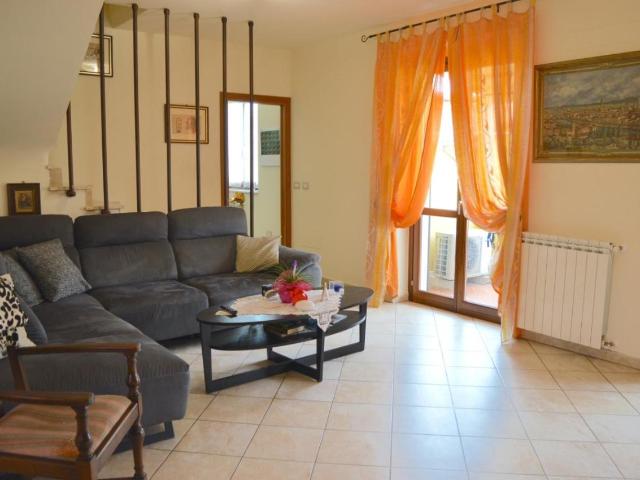 Appartamento in vendita a Sant'Antonio, Carrara