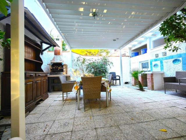 Appartamento in vendita a Marina di Carrara, Carrara