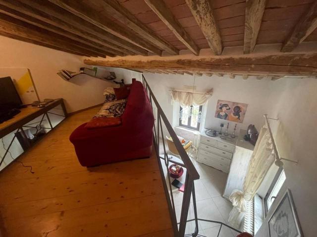 Appartamento in vendita a Carrara, Toscana