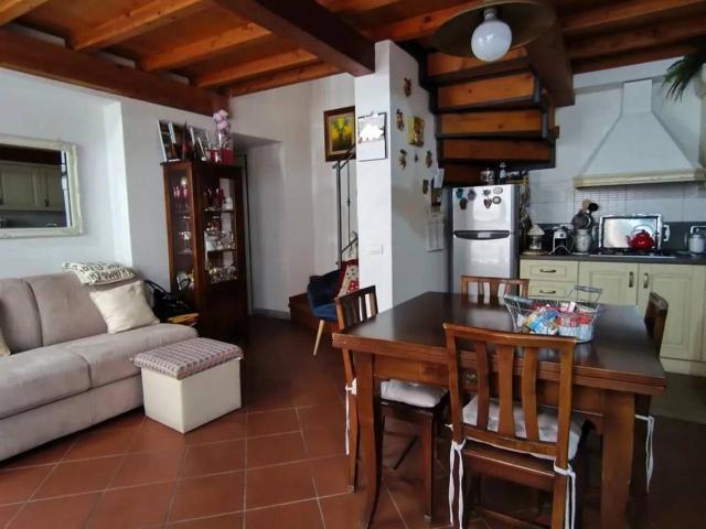 Appartamento in vendita a Sorgnano, Carrara