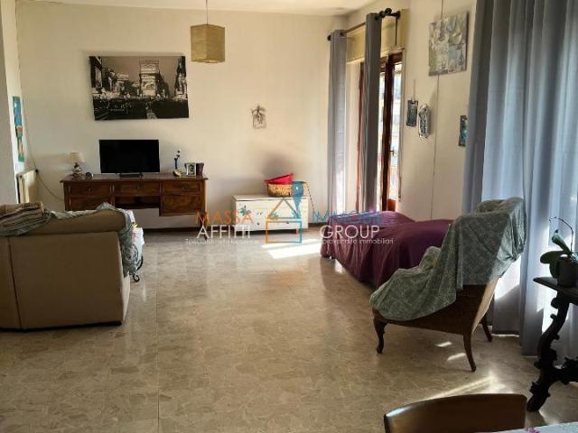 Appartamento in vendita a Carrara, Toscana