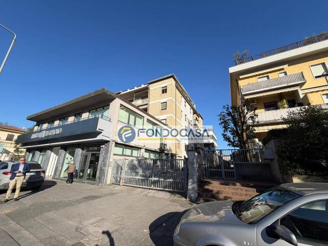 Appartamento in vendita a Carrara, Toscana