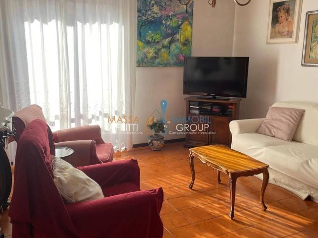 Appartamento in vendita a Carrara, Toscana