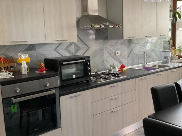Appartamento in vendita a Carrara, Toscana