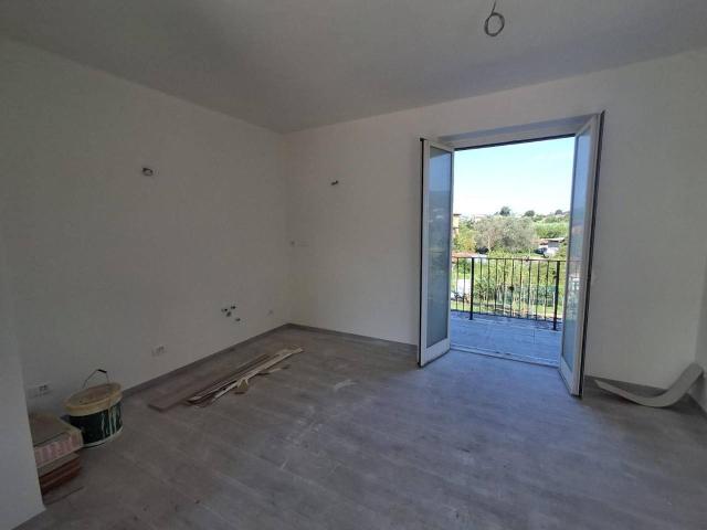 Appartamento in vendita a Carrara, Toscana