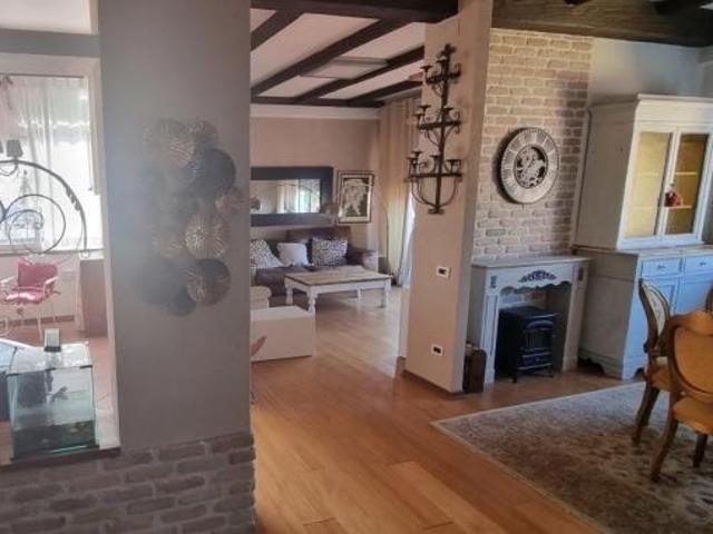 Appartamento in vendita a Pontecimato, Carrara