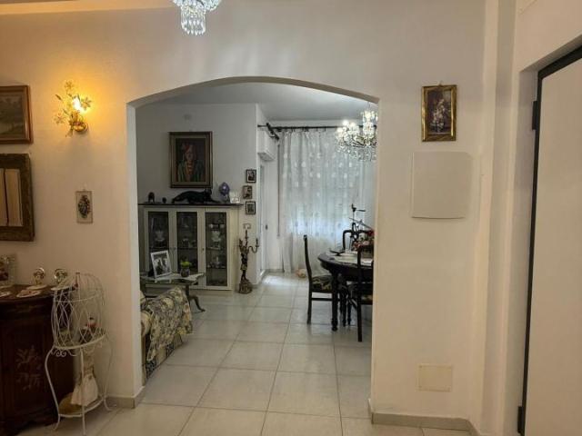 Appartamento in vendita a Carrara, Toscana