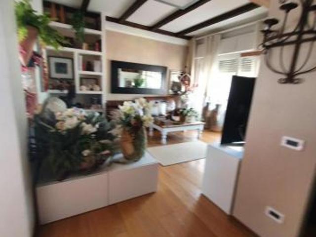Appartamento in vendita a Carrara, Toscana