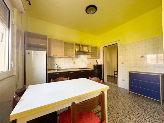 Appartamento in vendita a Marina di Carrara, Carrara