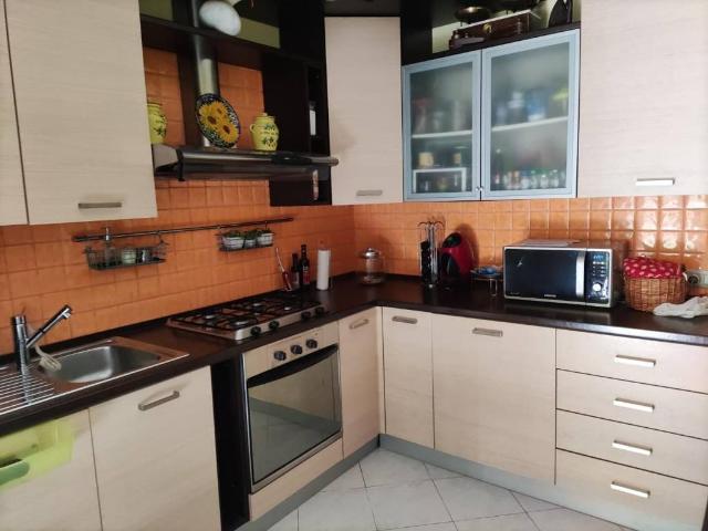 Appartamento in vendita a Carrara, Toscana