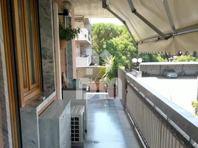Appartamento in vendita a Marina di Carrara, Carrara