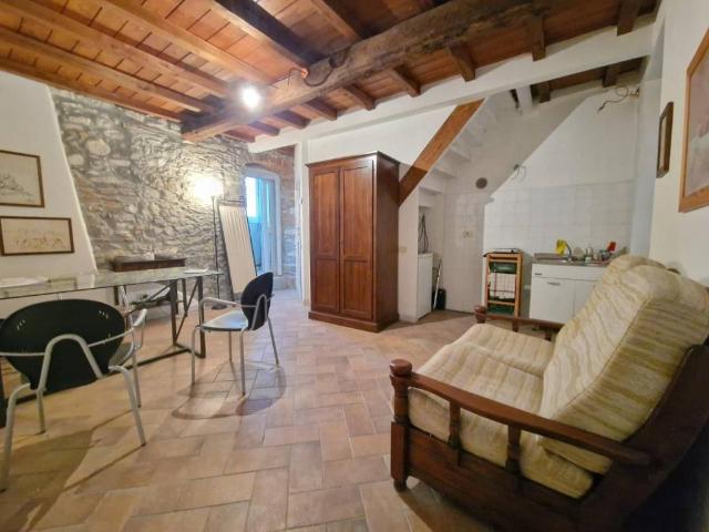 Appartamento in vendita a Carrara, Toscana