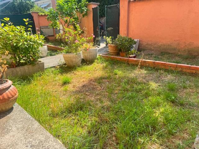 Appartamento in vendita a Marina di Carrara, Carrara