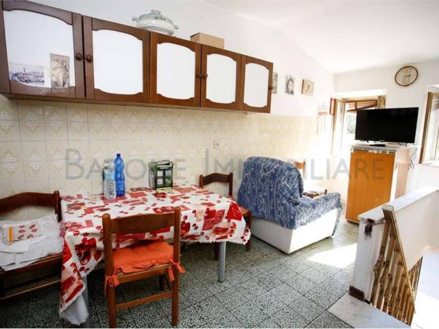 Appartamento in vendita a Carrara, Toscana