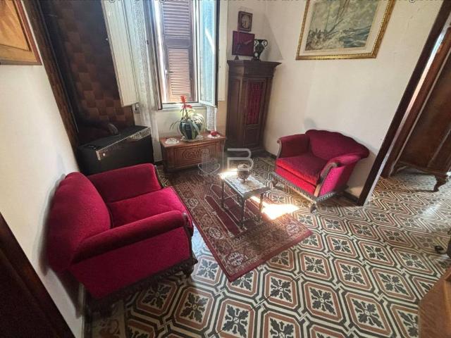 Appartamento in vendita a Marina di Carrara, Carrara