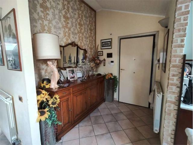 Appartamento in vendita a Carrara, Toscana