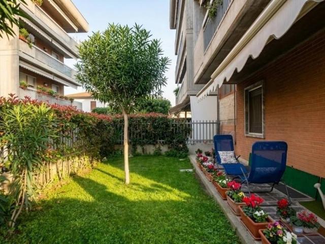 Appartamento in vendita a Marina di Carrara, Carrara