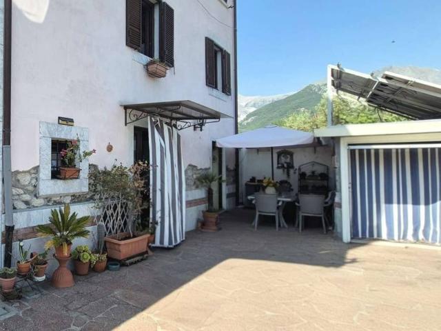 Appartamento in vendita a Perticata, Carrara