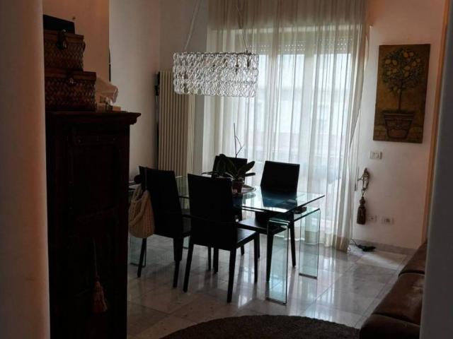Appartamento in vendita a Carrara, Toscana