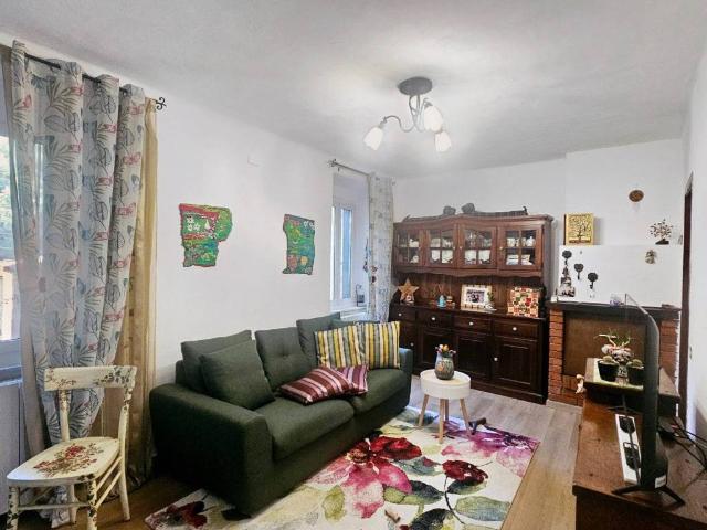 Appartamento in vendita a Carrara, Massa