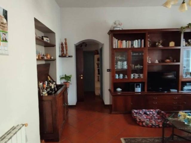 Appartamento in vendita a Avenza, Carrara