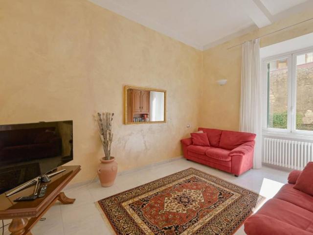 Appartamento in vendita a Pontecimato, Carrara