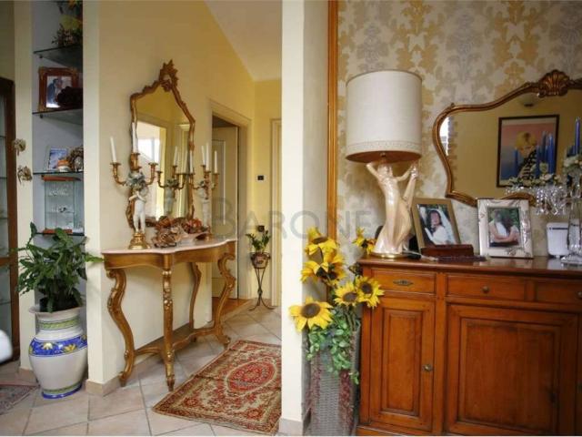Appartamento in vendita a Battilana, Carrara