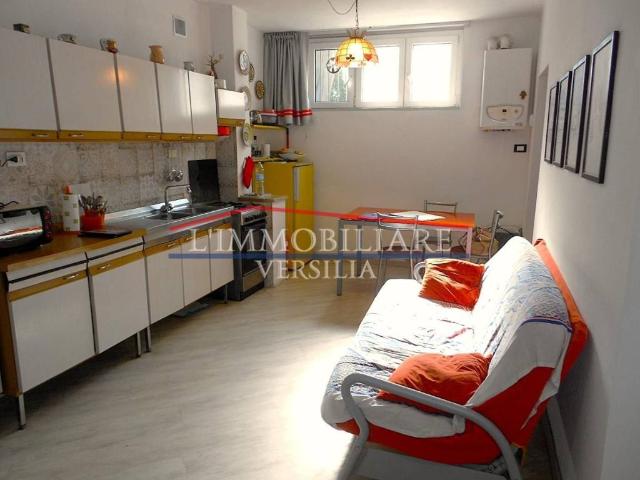 Appartamento in vendita a Marina di Carrara, Carrara