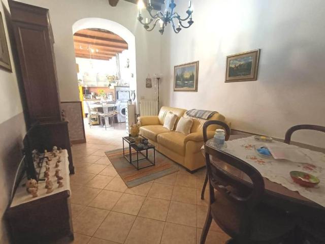 Appartamento in vendita a Fabbrica, Carrara