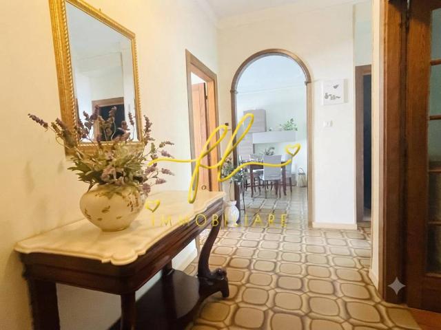 Appartamento in vendita a Carrara, Toscana