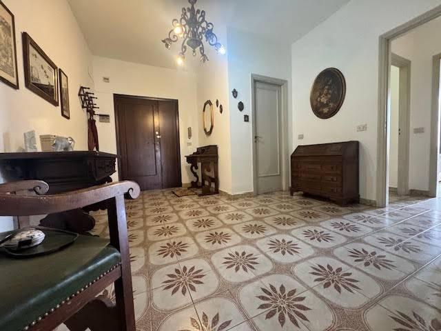 Appartamento in vendita a Marina di Carrara, Carrara