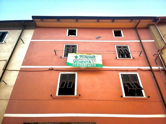 Appartamento in vendita a Carrara, Toscana