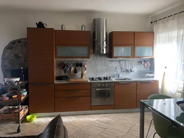Appartamento in vendita a Carrara, Toscana