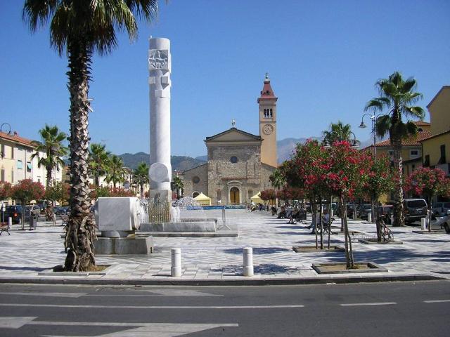Appartamento in vendita a Marina di Carrara, Carrara
