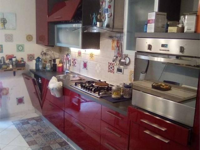 Appartamento in vendita a Carrara, Toscana