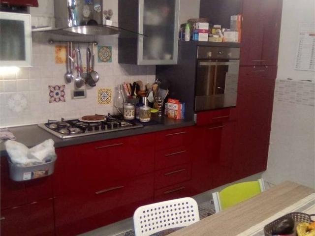 Appartamento in vendita a Carrara, Toscana