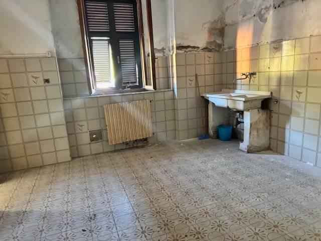 Appartamento in vendita a Carrara, Toscana